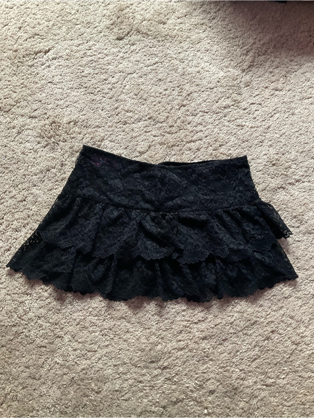 Edikted Ruffle Sheer Lace Low Rise Mini Skirt - Picture 5 of 6